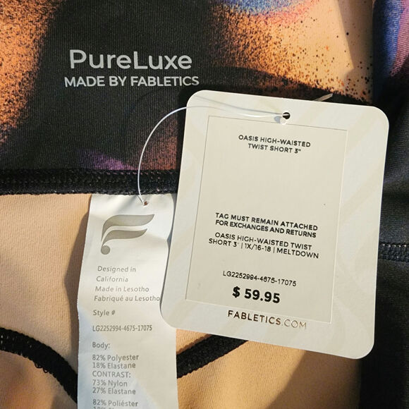 Fabletics Oasis PureLuxe‎ High-Waisted Twist 3'' Short Size 1X - Picture 3 of 4